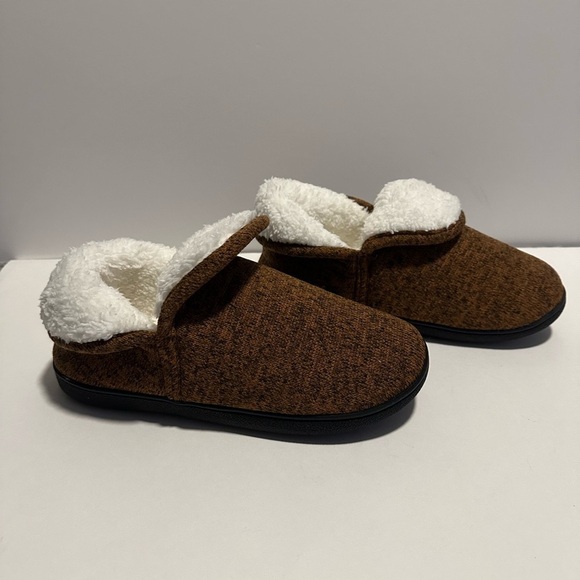 VONMAY Women’s Brown Fuzzy Slippers NWOT - Picture 3 of 5
